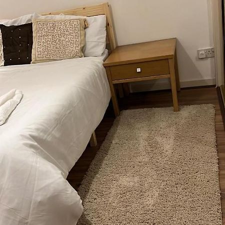 Smalinz Homes Finchley Лондон Екстер'єр фото