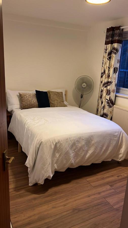 Smalinz Homes Finchley Лондон Екстер'єр фото