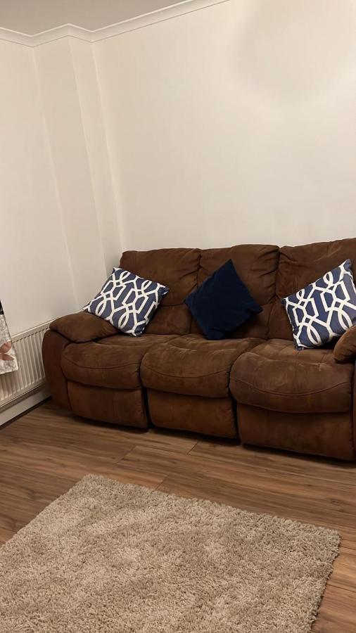 Smalinz Homes Finchley Лондон Екстер'єр фото